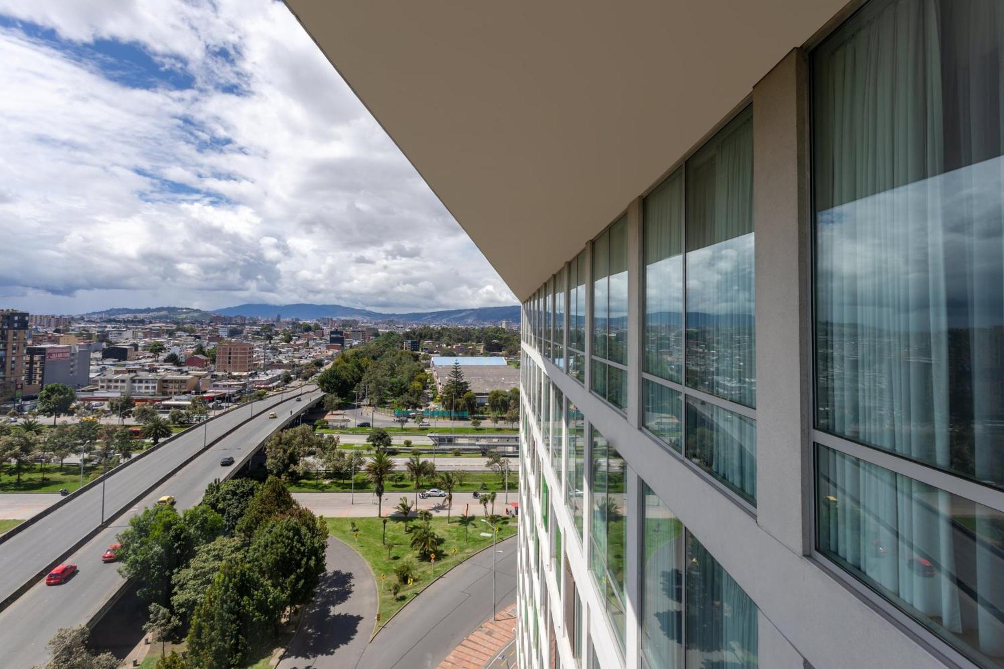 Holiday Inn Bogota Airport, An Ihg Hotel Luaran gambar